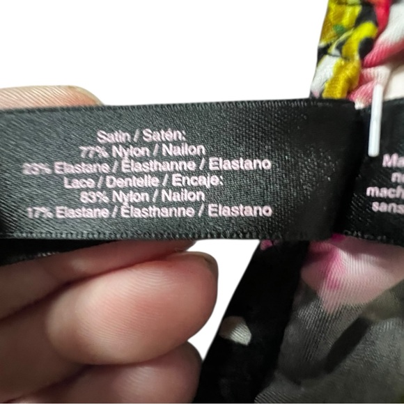 Victoria's Secret Black Satin Floral Mini Skirt NWT M - Picture 4 of 6
